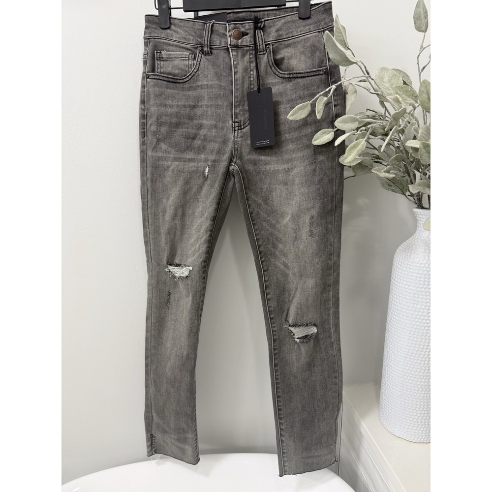 Risen Charcoal Gray Raw Hem Size 27/5 Distressed Jeans NWT Stretch